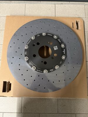 Mercedes AMG Ceramic Bremsanlage