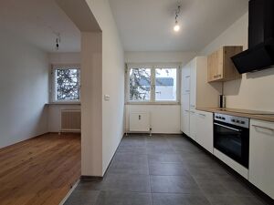 Sonnige, neu sanierte 3 Zimmerwohnung in begehrter Lage Graz-Waltendorf