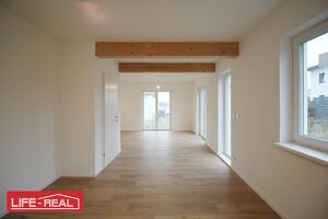 Schl&uuml;sselfertiges Neubau-Holzriegelhaus in ruhiger Waldrandlage ? Gro&szlig;z&uuml;giges Grundst&uuml;ck inklusive