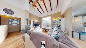 Modernes, gro&szlig;z&uuml;giges Wohnhaus mit Aussichtslage oberhalb von Lilienfeld zu verkaufen!