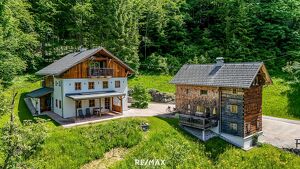 Luxuri&ouml;se Waldliegenschaft in idyllischer Lage bei Bad Goisern am Hallst&auml;ttersee ? Ruhe, Natur & drei charmante Wohneinheiten in zwei H&auml;usern
