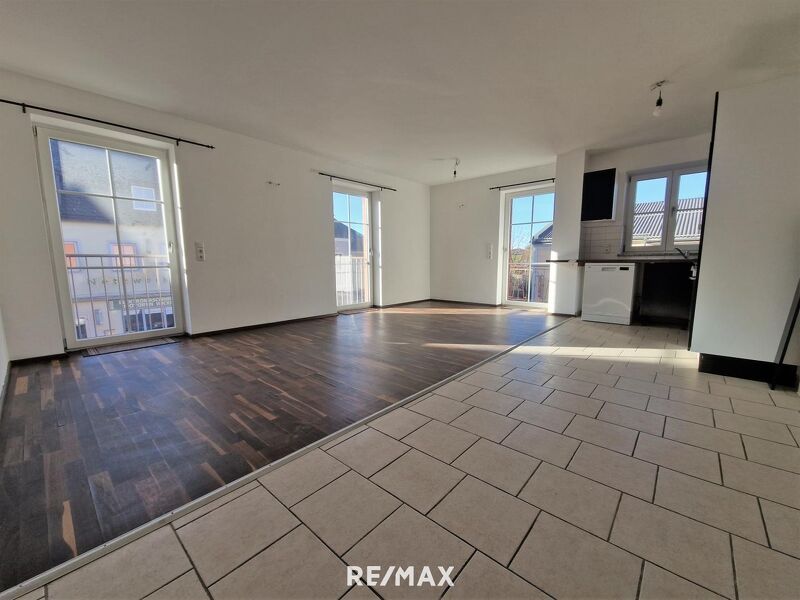 Moderne 2.Zi.-Wohnung mit Balkon im Zentrum