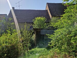 Hartberg: sch&ouml;nes Grundst&uuml;ck mit Altbestand in zentraler Lage!