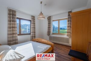 K&auml;rntner Wohncharme in Seen&auml;he ? 5-Zimmer-Wohnung mit Kachelofen & Balkon