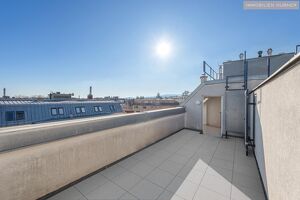 Viel Platz auf drei Ebenen, gro&szlig;e Dachterrasse mit Weitblick ? &uuml;berzeugender Preis!