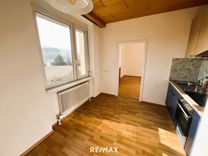 Gut geschnittene 2-Zimmer-Wohnung - Nahe dem Wander- und Erholungsgebiet Hohe Wand!