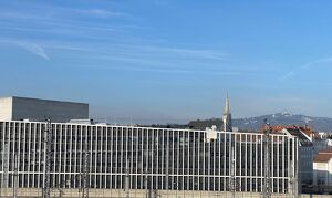 Helle 3-Zimmer-Maisonette-Wohnung mit Balkon & Dachterrasse - verf&uuml;gbar ab Juni 2026