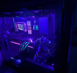 Asus rog Evangelion Gaming PC