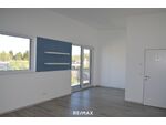 Modernes B&uuml;ro (Top 1) mit Balkon - Gewerbegebiet Mautern