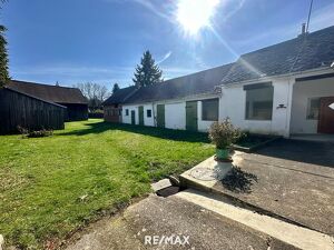 Vielseitiges Bauernhaus auf gro&szlig;z&uuml;gigem Grundst&uuml;ck in ruhiger Lage