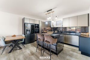 Neuwertiges Reihenhaus mit Garten in Ungerdorf