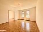 Charmante 2-Zimmer-Altbauwohnung mit Balkon