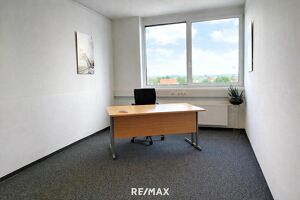 Modernes B&uuml;ro in der K&auml;rntner Stra&szlig;e ? individuell erweiterbar, auch mehrere B&uuml;ros m&ouml;glich!