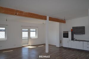 Modernes B&uuml;ro (Top 3) mit Balkon - Gewerbegebiet Mautern