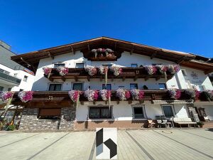 Etabliertes Appartementhaus mit Caf&eacute; & Privatwohnung in erstklassiger Tourismuslage von Serfaus zu verkaufen!