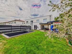 Neubau-Doppelhaush&auml;lfte mit Pool, Eigengarten & moderner Ausstattung in Top-Lage von Wels