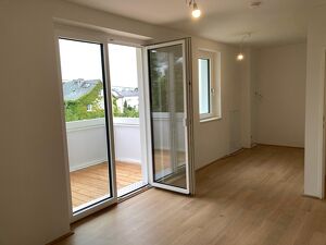 Erstbezug - Zweiraumwohnung - Blick ins Gr&uuml;ne - inkl. wei&szlig;er Tischlerk&uuml;che