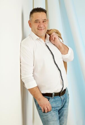 Vorsorge Immobilie Anleger 2 H&auml;user zum Preis von 1 Generalsaniert