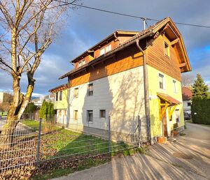 Ger&auml;umiges, 3 st&ouml;ckiges Haus am Stadtrand von Wolfsberg!