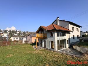 Gro&szlig;z&uuml;giges Einfamilienhaus in traumhafter Leondinger Lage
