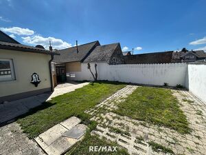 Gem&uuml;tliches Einfamilienhaus mit Carport & Garten auf ca. 302 m&sup2; Grundst&uuml;ck
