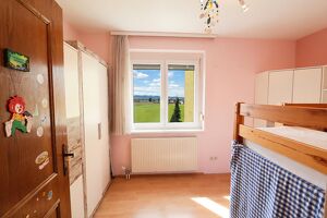 Familienfreundliche 4-Zimmer-Wohnung mit Lift, Tiefgarage und Loggia in Mauthausen