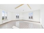 Gro&szlig;z&uuml;gige 3-Zimmer-Wohnung mit Balkon in Wiener Neustadt ? 80 m&sup2;