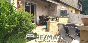 "Gepflegte Doppelhaush&auml;lfte mit Garage!"