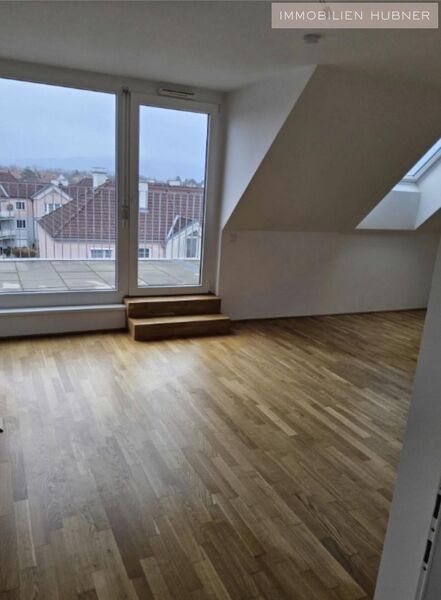 Loftartige DG-TERRASSENWOHNUNG mit 30,71m² Terrasse nahe Akademiepark