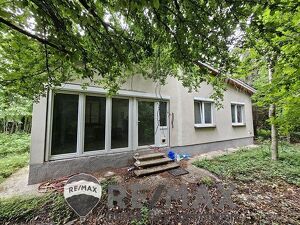 "SANIERUNGSPROJEKT MIT VIEL POTENZIAL | ca. 1.085 m&sup2; Grundst&uuml;cksfl&auml;che | Ruhelage in Mitterndorf an der Fischa"