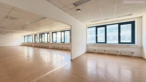 Perfekt angebunden mit PKW und U3: Hier macht Arbeiten Spa&szlig;!