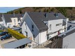 "Reihenhaus-4 Zimmer- Garten- Terrasse"