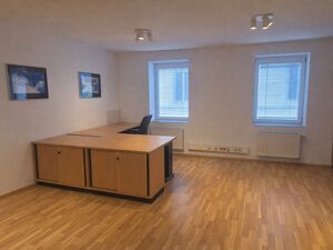 B&Uuml;RO ODER PRAXIS IM ZENTRUM