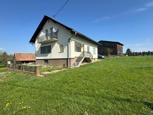 Sanierungsbed&uuml;rftiges Einfamilienhaus mit Stallgeb&auml;ude und gro&szlig;em Grundst&uuml;ck in Preding/ Grenze Stainz!