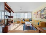 Gro&szlig;z&uuml;gige 4-Zimmer-Wohnung (ca. 106 m&sup2;) mit Terrasse in gefragter Lage des 15. Bezirks!!