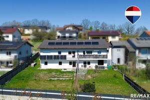 Mehrfamilienhaus mit zwei getrennten Wohneinheiten!
