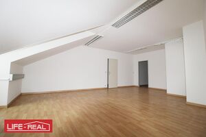 modernes B&uuml;ro in einem TOP-Geb&auml;ude in Linz