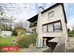 Haus mit Charakter: Fernsicht, Gro&szlig;z&uuml;gigkeit und 2.000 m&sup2; Grundst&uuml;ck mit Erweiterungspotenzial
