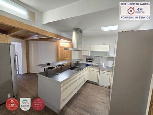 NEUE PREIS !!! Charmante 4 Zimmer - Wohnung  auf 105m&sup2; mit separater K&uuml;che und eigenem Hof in top Lage 1110 Wien