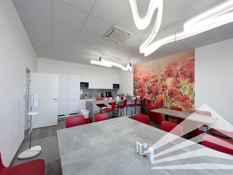 Hochwertiges Büro mit Parkplätzen direkt an der Meixnerkreuzung!