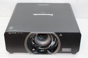 Panasonic PT-DZ110XE*DLP Beamer Projektor