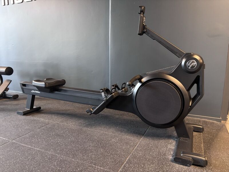 Life Fitness Rudergerät Heat Performance Rower