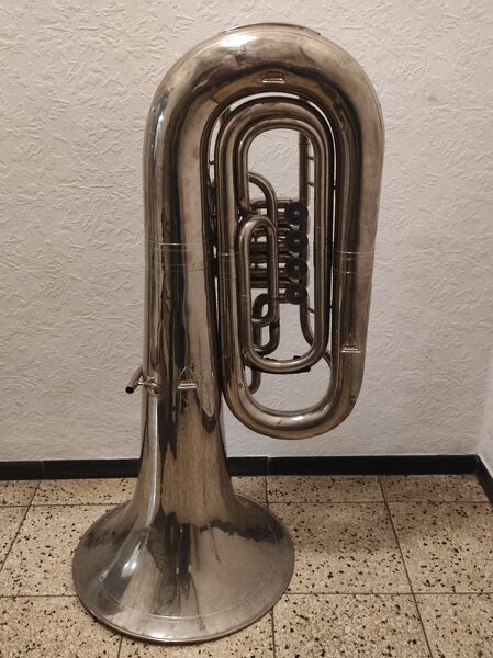Bb Kaiser Tuba Miraphone 90A