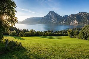 13 ha landwirtschaftliche Fl&auml;chen mit kleinem Wald im Bezirk GMUNDEN - sehr sch&ouml;ne seenahe Lage!