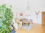 PASCHING: Attraktiv aufgeteilte  3-Zimmer-Eigentumswohnung ca. 72 m&sup2; Wohnfl&auml;che + LOGGIA in Pasching und eigenem Parkplatz