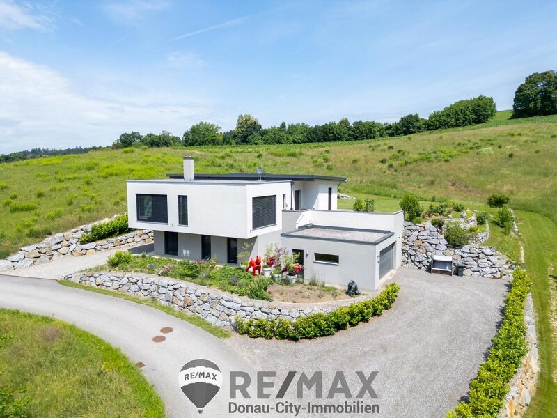 "Luxus,Land,Liebe,Linz-Exklusive Villa mit Erdw&auml;rme, Gartenresidenz und unverbaubarem Gr&uuml;nblick!"