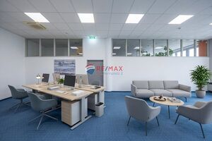 Gro&szlig;raumb&uuml;ro oder Einzelb&uuml;ros? Ca. 1.000 m&sup2; flexibel teilbar mit Parkpl&auml;tzen