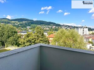 3 Zimmerwohnung mit Balkon | Blick auf St. Magdalena