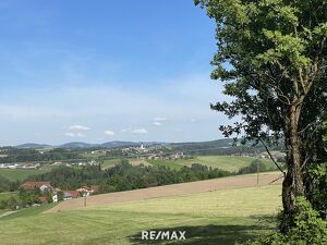 Land.Leben - Wundersch&ouml;nes Baugrundst&uuml;ck mit Aussicht in Freinberg