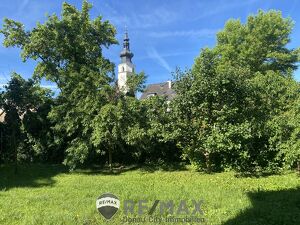 "Jungfamilienwohnung mit Garten und Parkplatz"